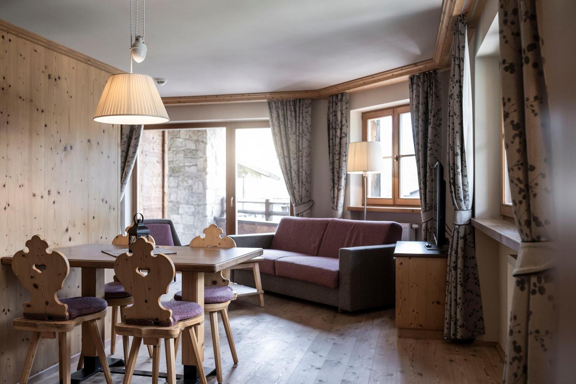 Post Alpina - Family Mountain Chalets Σαν Κάντιντο Δωμάτιο φωτογραφία